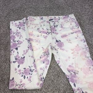 American Eagle Flower Pants